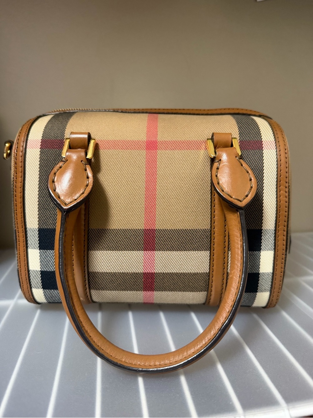 Burberry Alchester Tan Leather & Classic Check bowling bag - Picture 2 of 12